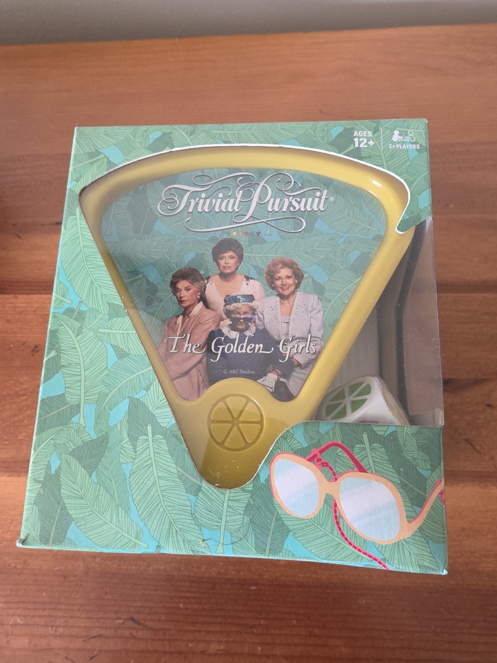 Hasbro Trivial Pursuit The Golden Girls - Green and Gold
